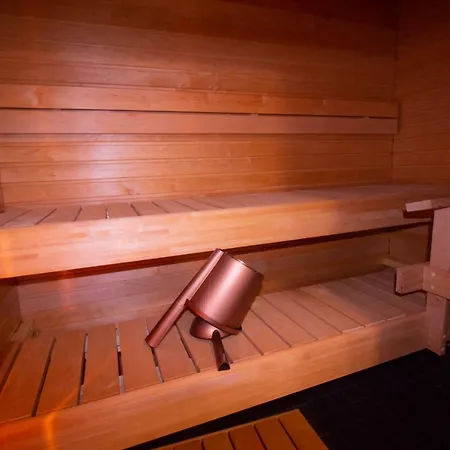 Nicely Located, New, Well Equipped *